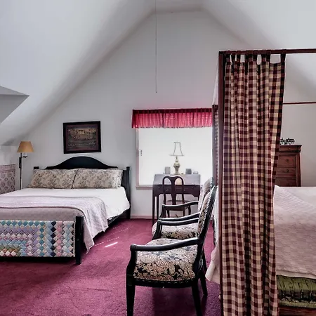 Aldrich House Bed & Breakfast-3